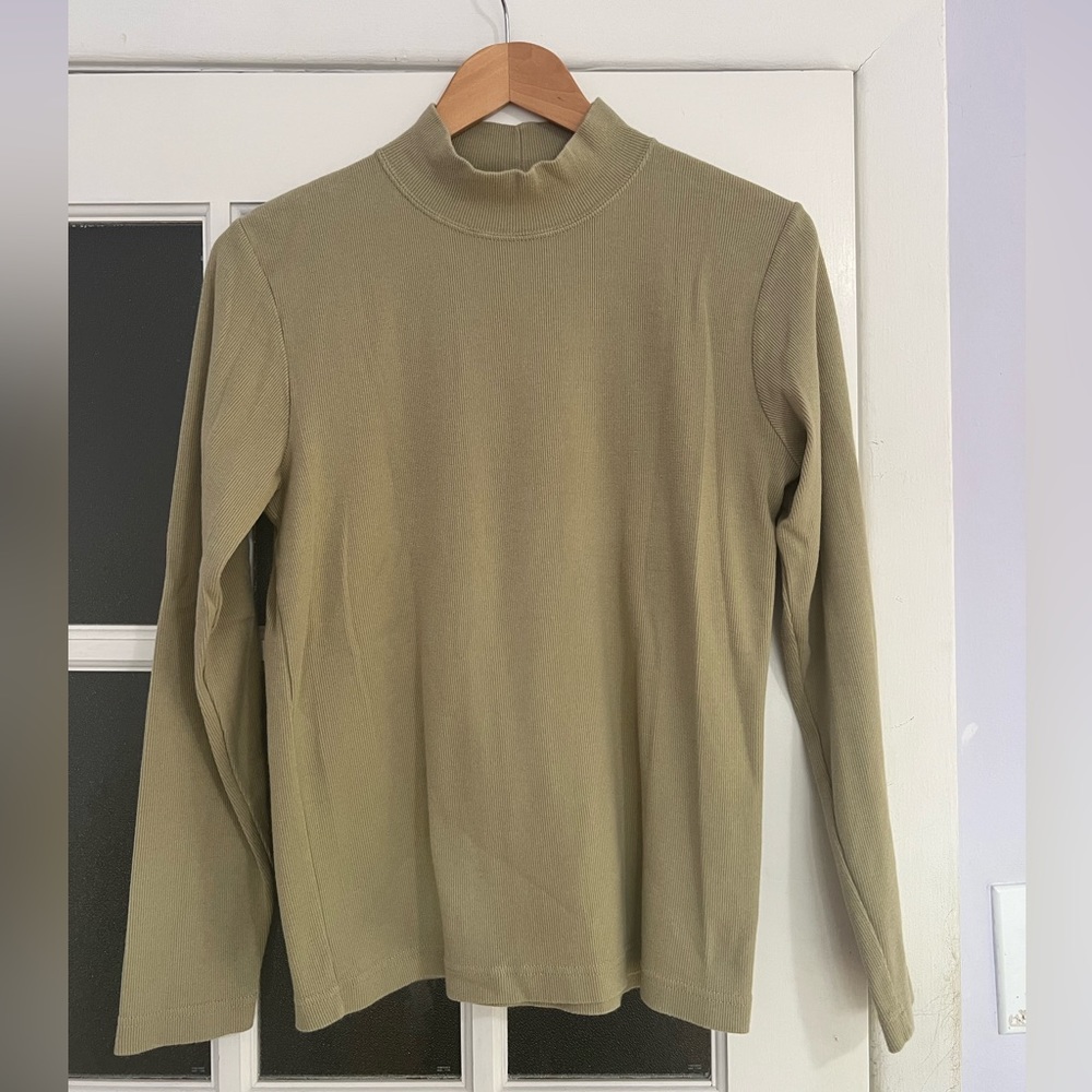 SOLD Vintage Green Beige Turtleneck
